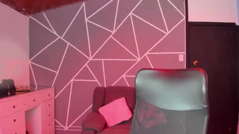 Snapshot of aurora18palmer chatting on November 25, 4:29 pm aurora online show from November 25, 4:29 pm