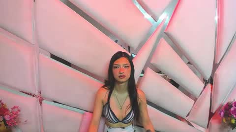 aurora online show from April 13, 4:01 pm