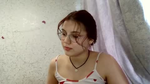 Snapshot of aurora_breeze chatting on April 23, 11:53 am Kiara Xanthe online show from April 23, 11:53 am