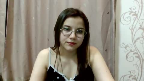 Snapshot of aurora_breeze chatting on April 26, 8:06 pm Kiara Xanthe online show from April 26, 8:06 pm