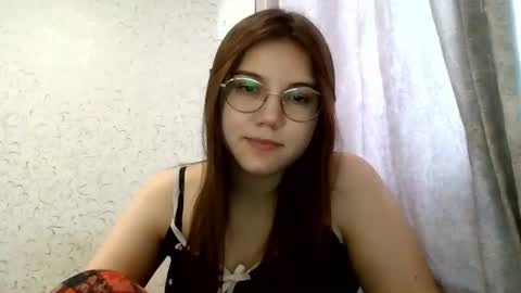 Snapshot of aurora_breeze chatting on July 1, 11:56 am Kiara Xanthe online show from July 1, 11:56 am