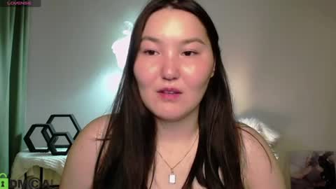Snapshot of aurora_briggs chatting on July 9, 11:58 am Camila online show from July 9, 11:58 am