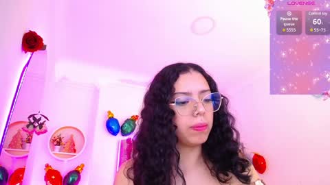 Snapshot of aurora_brown chatting on December 30, 3:47 am Aurora online show from December 30, 3:47 am