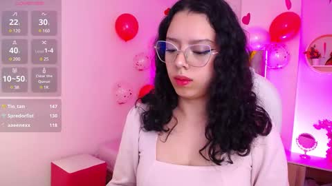 Snapshot of aurora_brown chatting on February 9, 3:43 am Aurora online show from February 9, 3:43 am