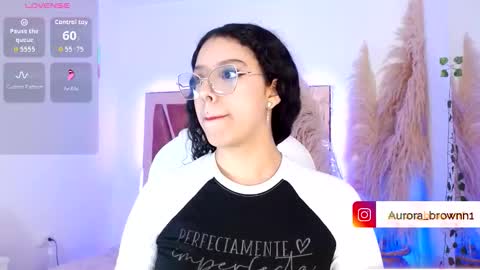 Snapshot of aurora_brown chatting on September 22, 2:13 am Aurora online show from September 22, 2:13 am