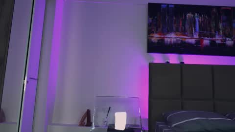 Aurora online show from October 16, 5:30 am