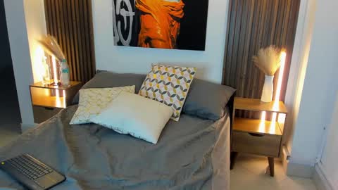 aurora_palmer online show from December 31, 5:33 am