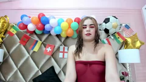 Snapshot of aurora_rossii chatting on June 19, 3:00 am aurora_rossii online show from June 19, 3:00 am