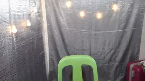 aurora xoxo online show from January 13, 1:05 pm