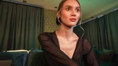 Aurora online show from January 20, 6:42 am