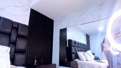 Aurora online show from January 7, 6:49 am