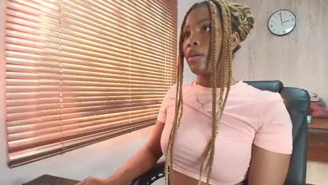 Ariana online show from September 17, 7:59 pm