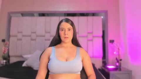 Aurora  online show from October 12, 7:35 pm