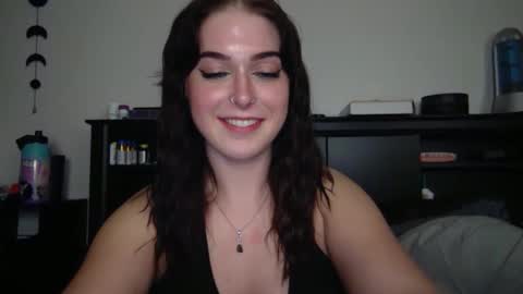 Snapshot of auroralightz1 chatting on October 1, 1:33 am auroralightz1 online show from October 1, 1:33 am