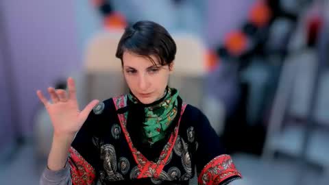 Snapshot of aurorascript chatting on October 23, 10:25 am Aurora online show from October 23, 10:25 am