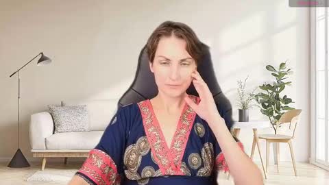 Snapshot of aurorascript chatting on November 30, 3:05 pm Aurora online show from November 30, 3:05 pm