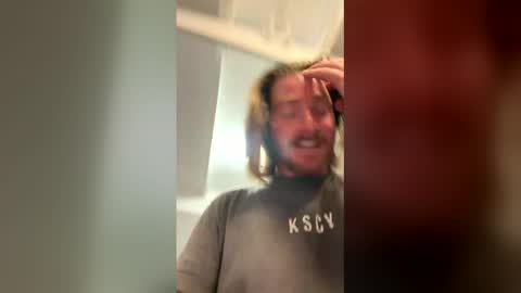 Aussie online show from March 15, 9:37 am