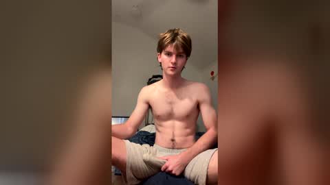 Snapshot of aussieboyethan chatting on February 27, 3:28 am aussieboyethan online show from February 27, 3:28 am