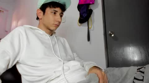 Snapshot of austin1119a chatting on January 6, 5:59 pm austin1119a online show from January 6, 5:59 pm