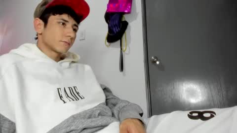 Snapshot of austin1119a chatting on January 7, 4:59 pm austin1119a online show from January 7, 4:59 pm