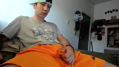 Snapshot of austin1119a chatting on November 20, 4:51 pm austin1119a online show from November 20, 4:51 pm