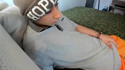 Snapshot of austin1119a chatting on November 21, 4:49 pm austin1119a online show from November 21, 4:49 pm