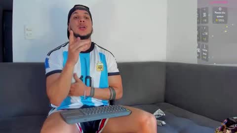 A online show from November 12, 9:14 pm