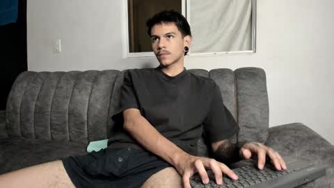 Snapshot of austin_falcon chatting on January 15, 8:05 pm Austin online show from January 15, 8:05 pm