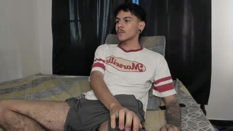 Snapshot of austin_falcon chatting on February 4, 9:10 pm Austin online show from February 4, 9:10 pm