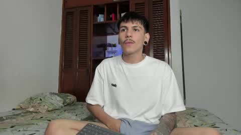 Snapshot of austin_falcon chatting on September 10, 8:20 pm Austin online show from September 10, 8:20 pm