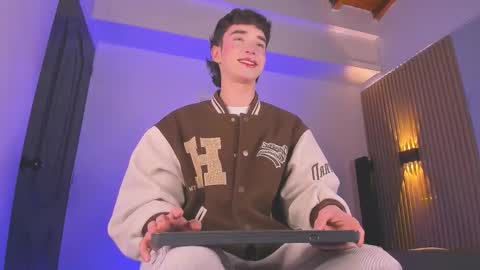 austin_rouse online show from January 5, 9:51 pm