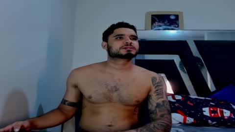 Snapshot of austintorres_ chatting on December 15, 2:30 am AustinTorres online show from December 15, 2:30 am