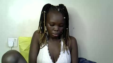 autumnbeagle online show from September 9, 9:53 am