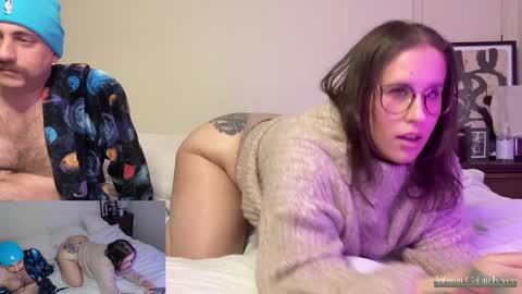 Autumn Cabin Fever online show from February 2, 9:45 pm