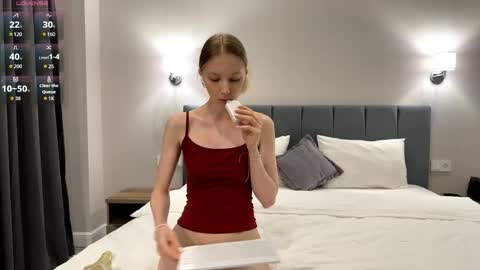 Annie online show from May 25, 4:57 pm