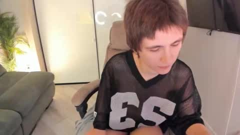 Snapshot of autumnwhisper_ chatting on February 6, 9:07 pm Alice online show from February 6, 9:07 pm