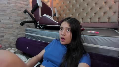 Snapshot of ava_broown chatting on January 21, 12:04 am online show from January 21, 12:04 am