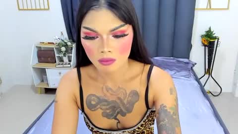 Snapshot of ava_gonz chatting on July 5, 11:06 am ava gonz online show from July 5, 11:06 am