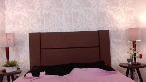 Snapshot of ava_raye chatting on November 24, 7:24 pm Ava online show from November 24, 7:24 pm