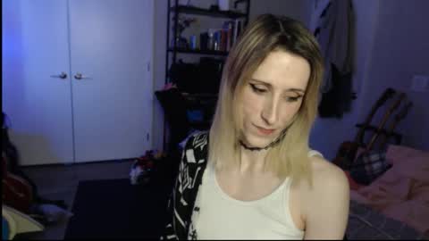 Ava online show from February 13, 8:16 pm