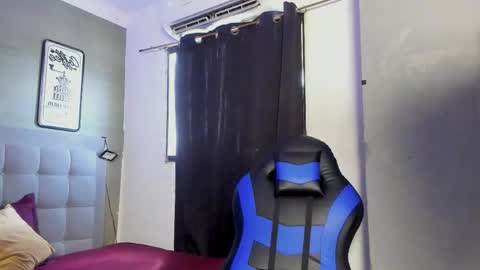 Snapshot of ava_wilde chatting on December 2, 5:30 pm Ava Wilde online show from December 2, 5:30 pm