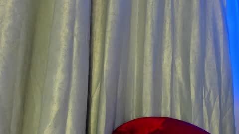 Snapshot of ava_wilde chatting on February 26, 7:46 pm Ava Wilde online show from February 26, 7:46 pm