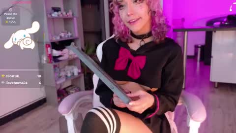 AVA online show from March 12, 7:31 pm