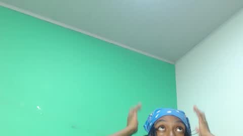 avalericherrycm101 online show from November 2, 3:53 am