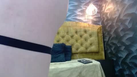 Snapshot of avanahomi chatting on September 17, 2:57 am avanahomi online show from September 17, 2:57 am