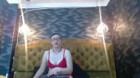 Snapshot of avanahomi chatting on September 25, 8:51 am avanahomi online show from September 25, 8:51 am