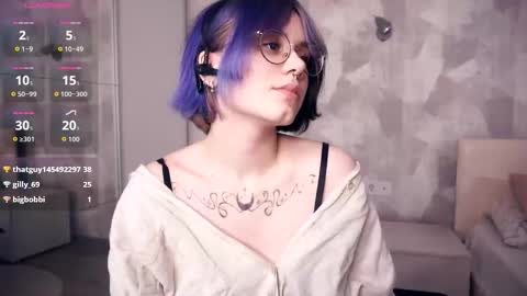 avaobierne online show from November 27, 6:32 pm