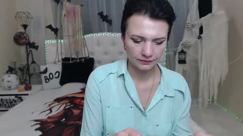 avasaturnian online show from November 3, 7:42 am