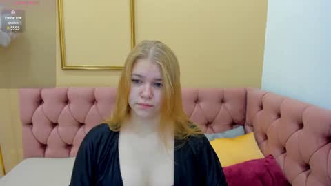 Snapshot of avasunshine_ chatting on July 4, 1:12 am Ava online show from July 4, 1:12 am