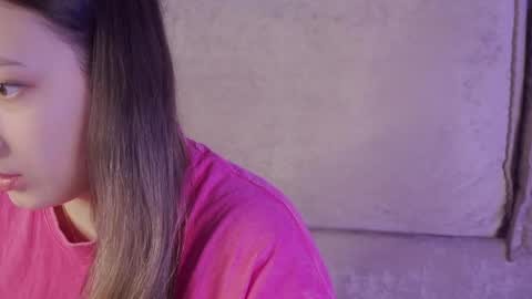 Snapshot of aveksmr chatting on December 17, 11:38 am Kate online show from December 17, 11:38 am